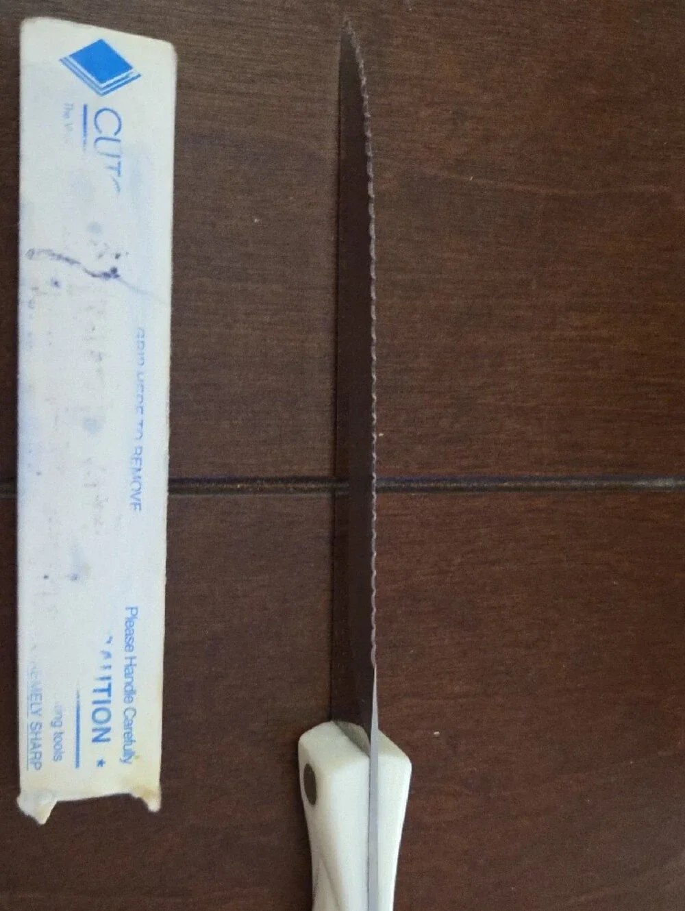 Cutco White Serrated Trim Knife With Pearl Handle